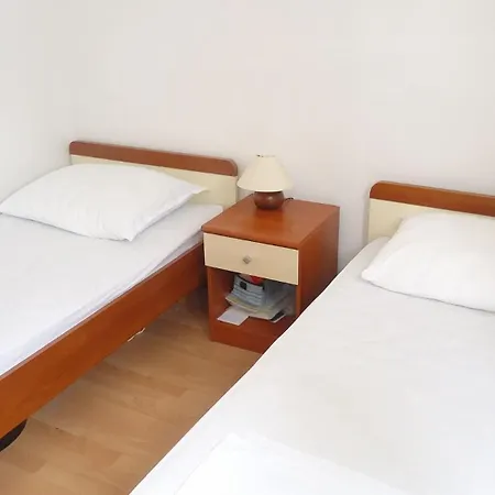 Pava ストモルスカ