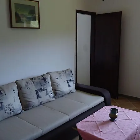 Pava * Stomorska